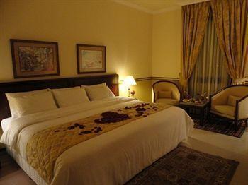 Airport Marriott